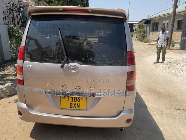 Toyota Lite-Ace 2004 Gray