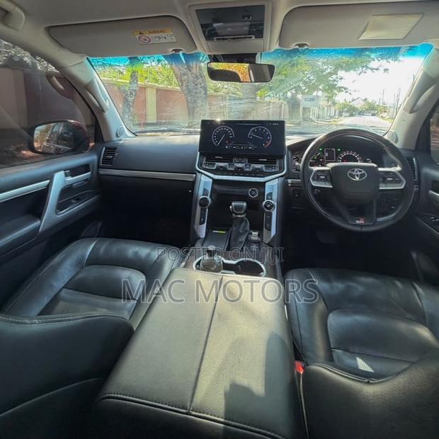 Toyota Land Cruiser 2023 Maroon