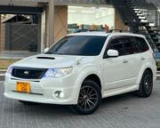 Subaru Forester 2.0D X 2010 White for sale