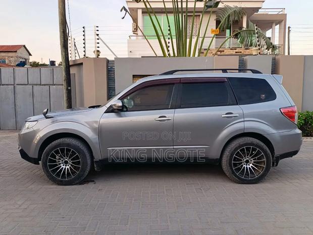 Subaru Forester 2009 Gray