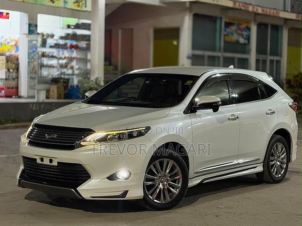 Toyota Harrier 2016 White
