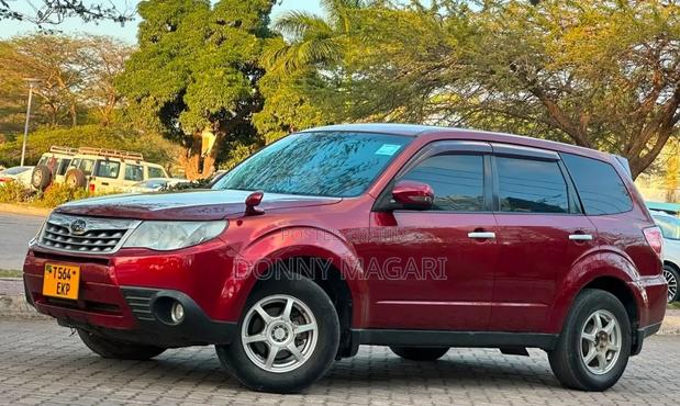 Subaru Forester 2011 Maroon