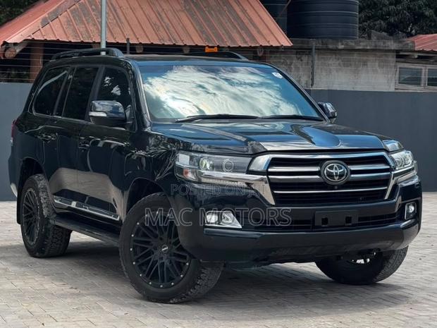 Toyota Land Cruiser 2021 Black
