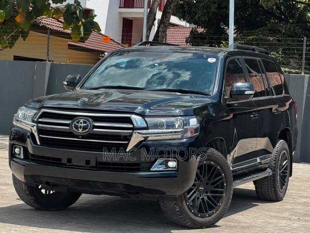 Toyota Land Cruiser 2021 Black