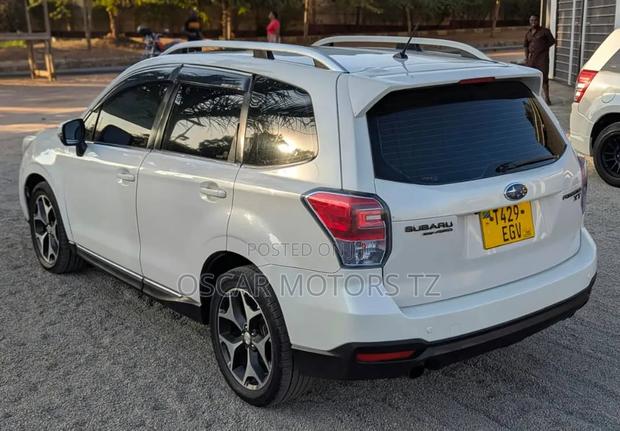 Subaru Forester 2014 White