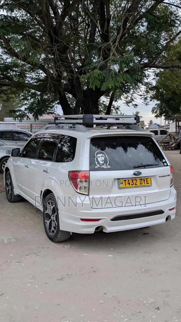 Subaru Forester 2009 White