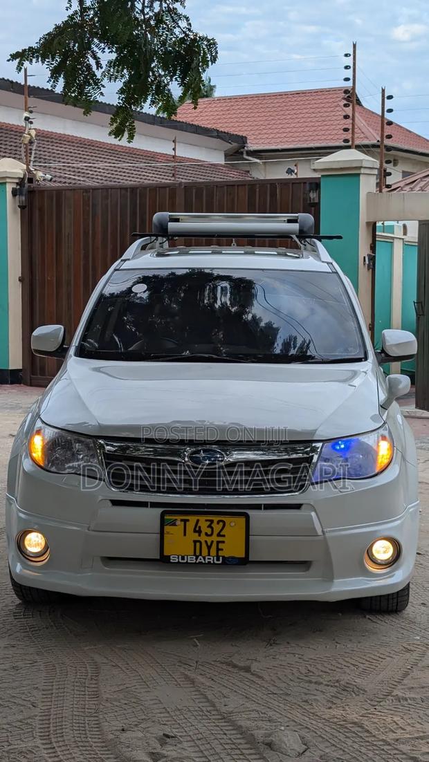 Subaru Forester 2009 White