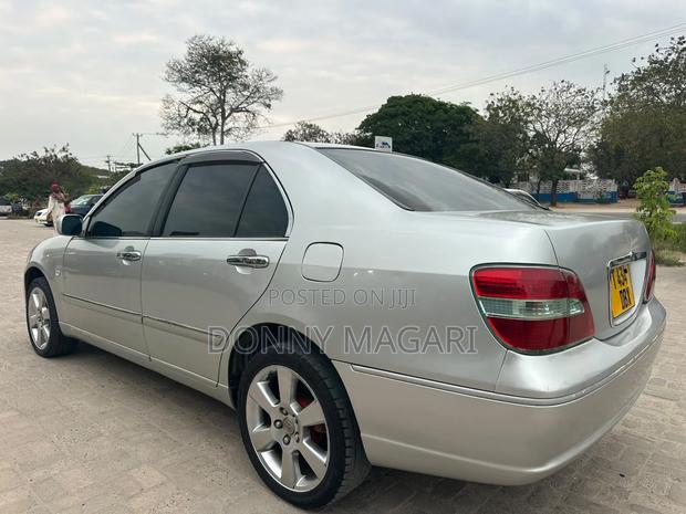 Toyota Brevis 2003 Silver