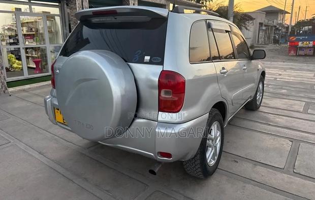 Toyota RAV4 2005 Silver