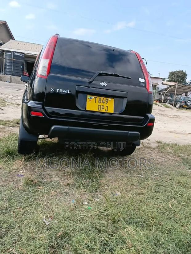 Nissan X-Trail 2005 Black
