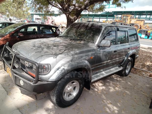 Toyota Land Cruiser 2021 Gray