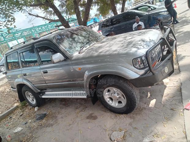 Toyota Land Cruiser 2021 Gray