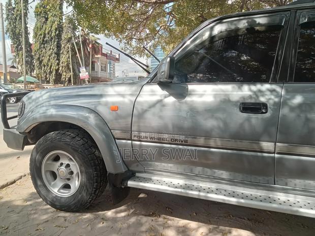 Toyota Land Cruiser 2021 Gray