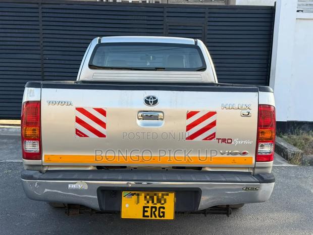 Toyota Hilux 2014 Silver