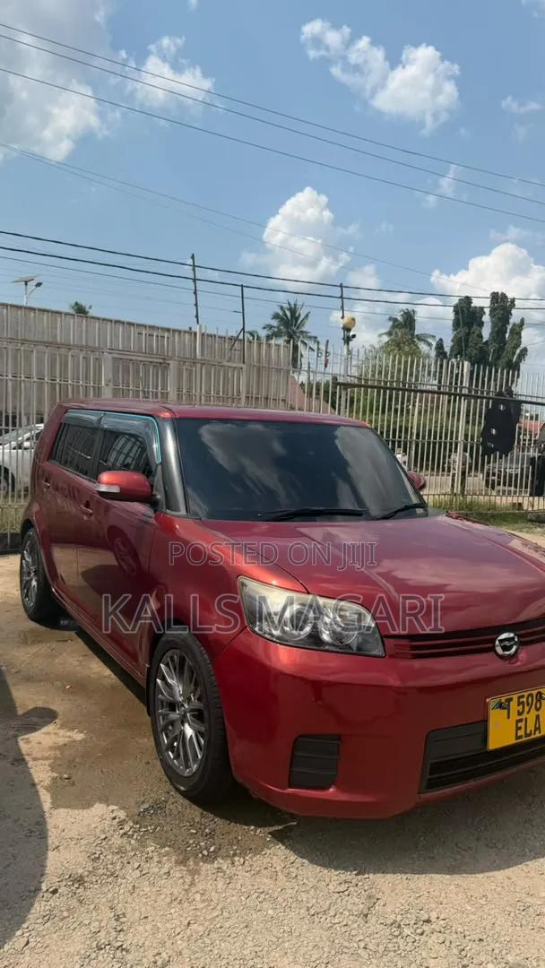 Toyota Corolla Rumion 2009 Maroon