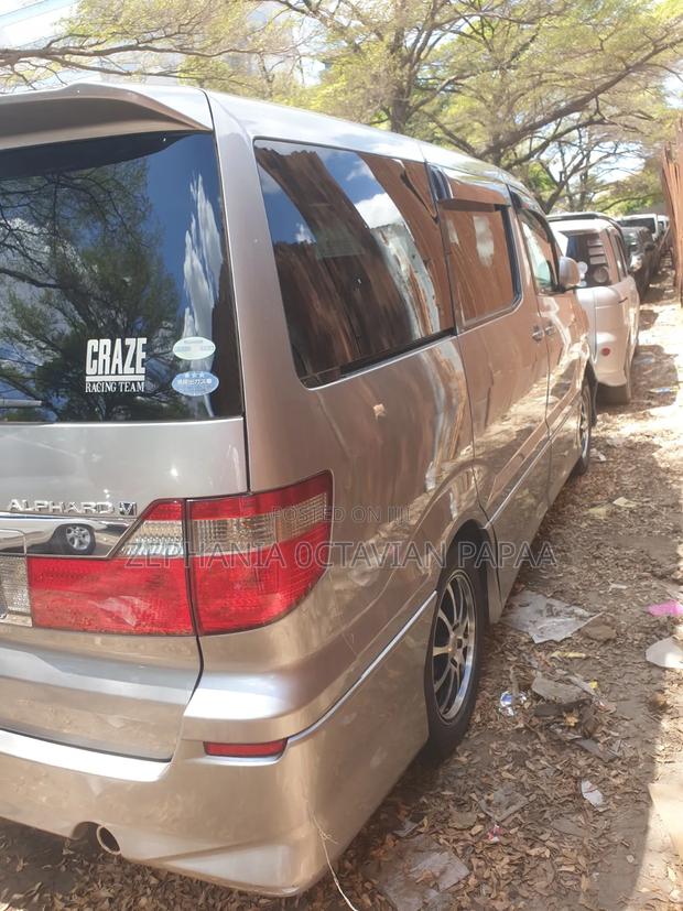 Toyota Alphard 2007 Silver