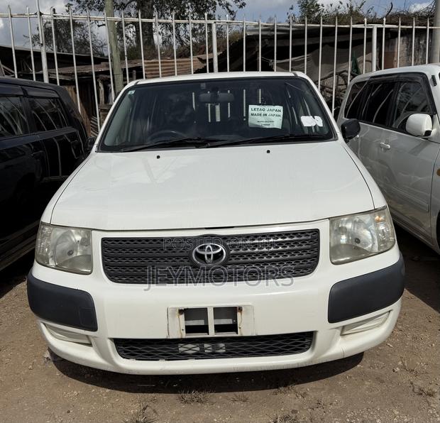 Toyota Probox 2006 White