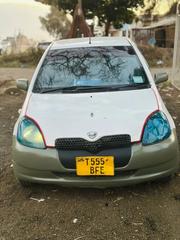 Toyota Vitz 2002 White for sale