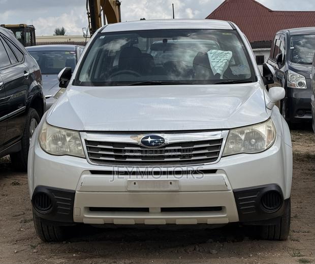 Subaru Forester 2009 White
