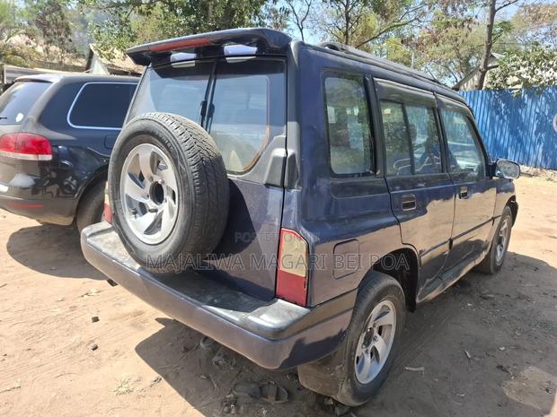 Suzuki Escudo 2005 Blue