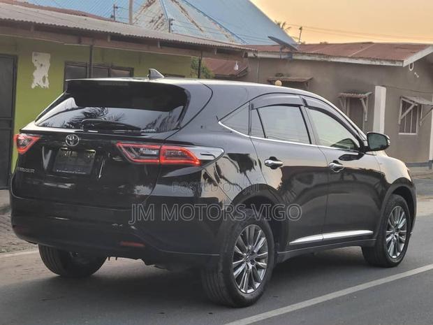 Toyota Harrier 2015 Silver