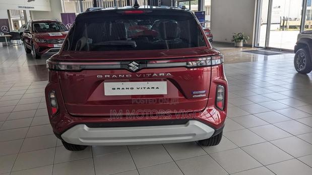 Suzuki Grand Vitara 2023 Red
