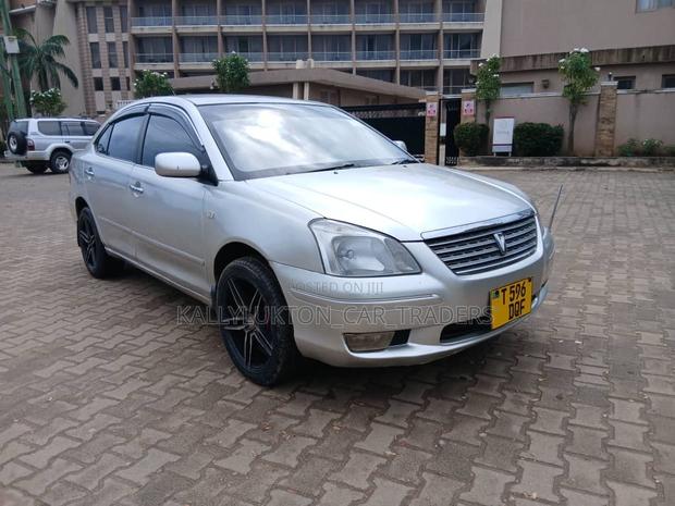 Toyota Premio 2005 Silver