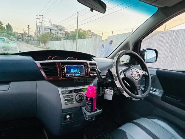 Toyota Noah 2005 Black