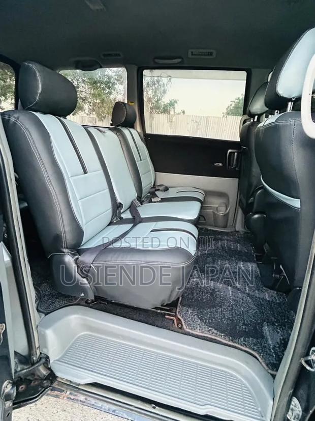 Toyota Noah 2005 Black