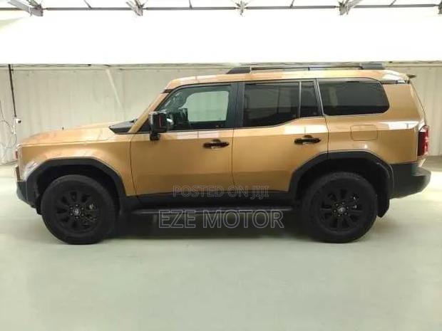 Toyota Land Cruiser Prado 2025 Gold