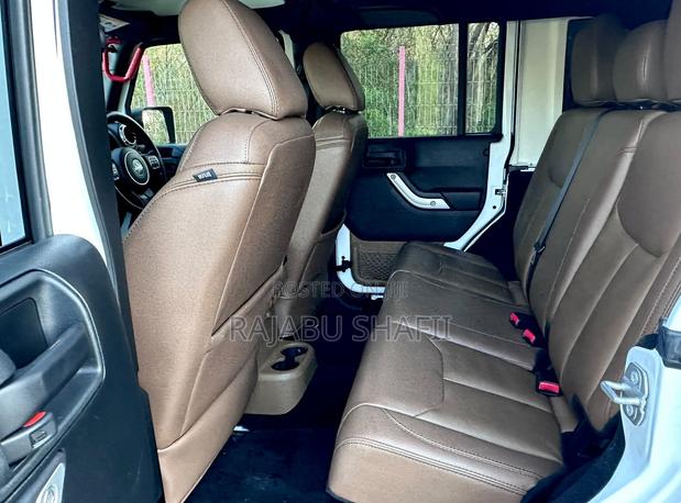 Jeep Wrangler Sahara 4x4 2017 White