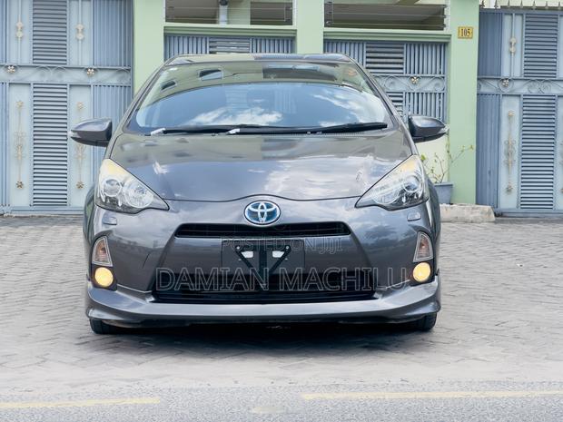 Toyota Aqua 2014 Gray