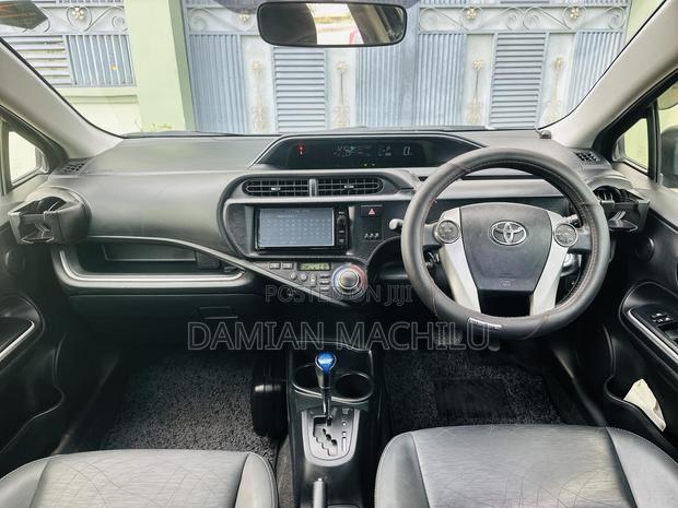 Toyota Aqua 2014 Gray