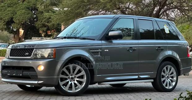 Land Rover Range Rover Sport 2010 Gray