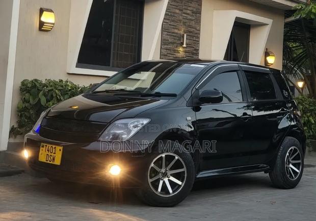 Toyota IST 2006 Black