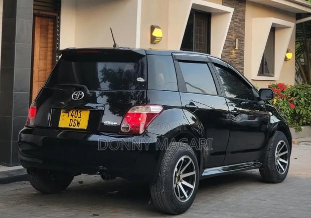 Toyota IST 2006 Black
