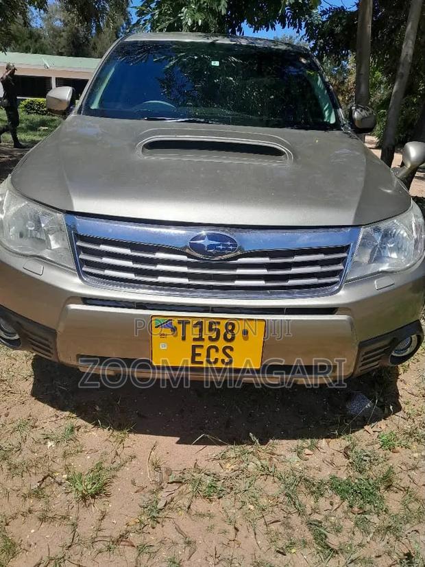 Subaru Forester 2009 Gold