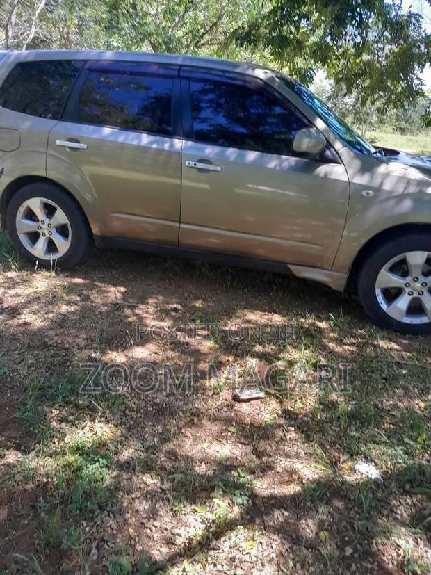 Subaru Forester 2009 Gold