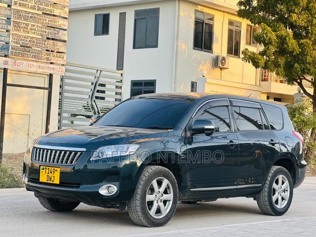 Toyota Vanguard 2009 Green