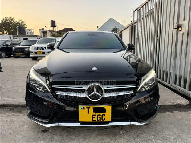 Mercedes-Benz C200 2015 Black