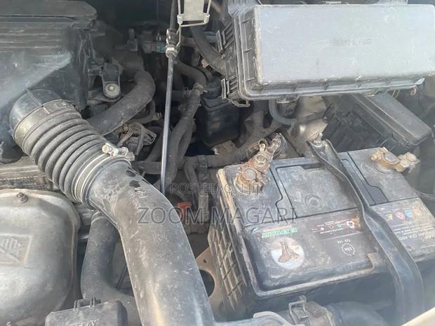 Toyota Alphard 2005 Silver