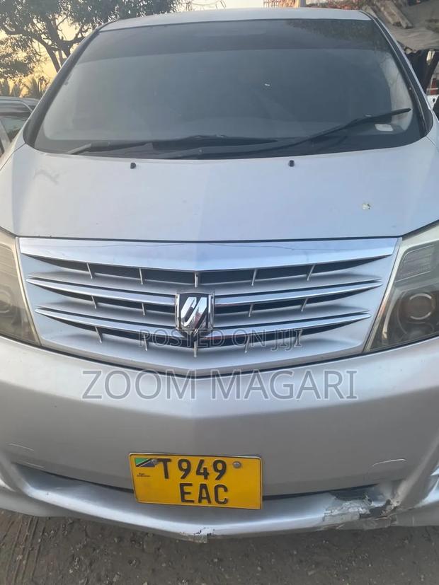 Toyota Alphard 2005 Silver