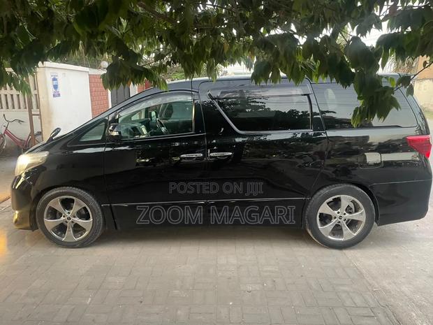 Toyota Alphard 2008 Black