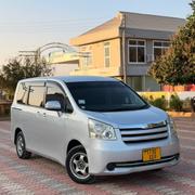 Toyota Noah 2009 Silver for sale