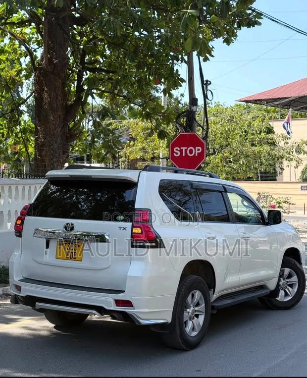 Toyota Land Cruiser Prado 2020 White