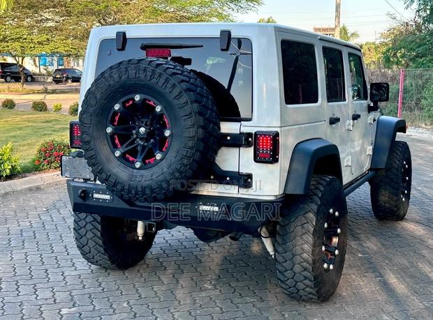 Jeep Wrangler 2017 Silver