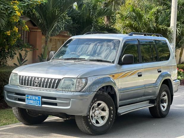 Toyota Land Cruiser Prado 3.0 TD 2000 Silver