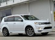 Mitsubishi Outlander 2009 White for sale