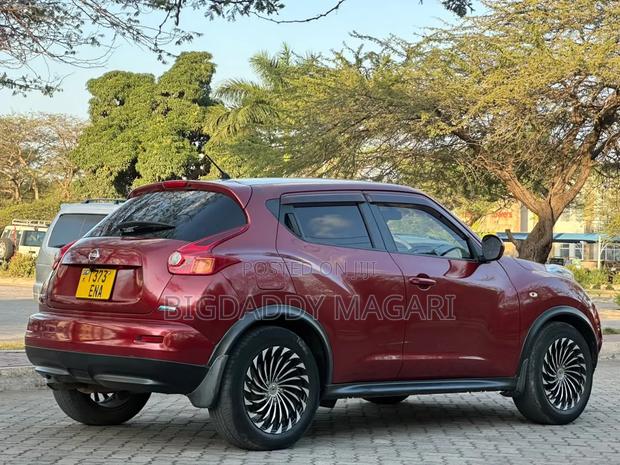 Nissan Juke 2012 Red