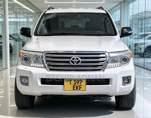 Toyota Land Cruiser 2015 Pearl
